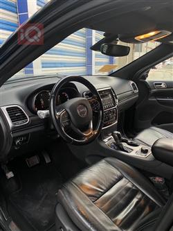 جیپ گراند شیرۆکی